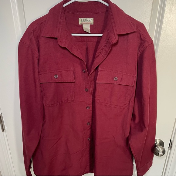 L L Bean Casual Button Up - Picture 5 of 6